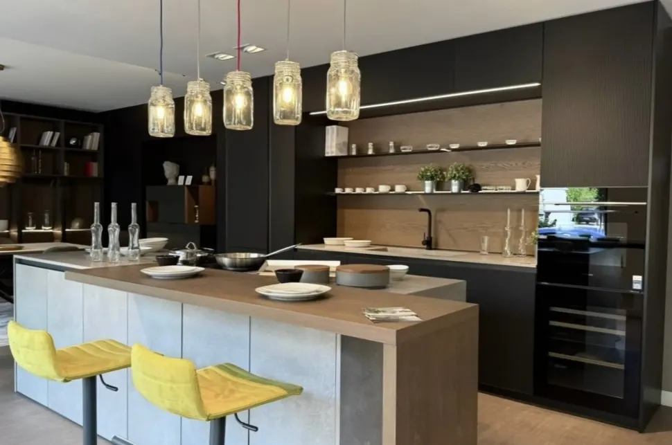 Cucina antracite moderna con isola Aliant Stosa a soli 21800 Euro