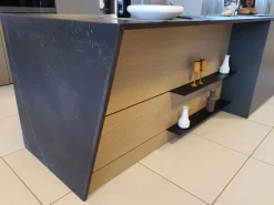 Cucina Arredo3 moderna con isola grigia in laccata opaco K6 asia