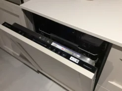 Cucina Artigianale moderna ad isola altri colori in legno Aida