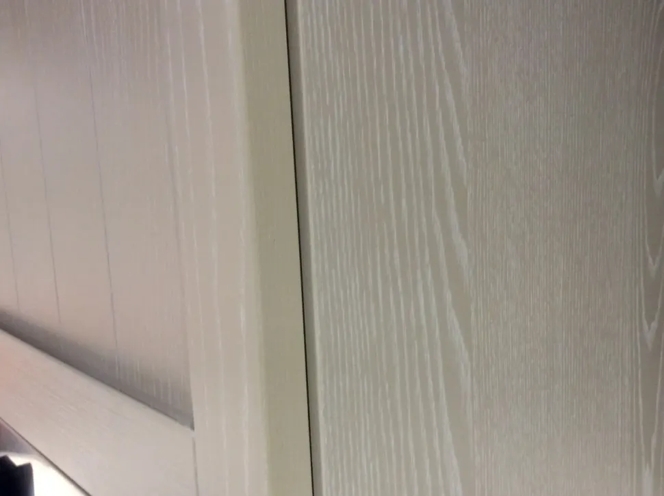 Cucina Artigianale moderna ad isola altri colori in legno Aida