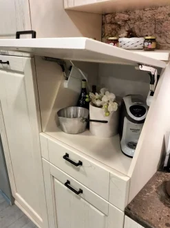 Cucina Aurora laccata panna fiorentino country magnolia Astra lineare scontata 46%