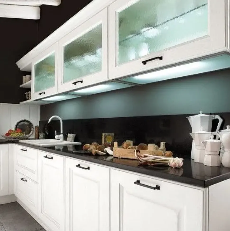 Cucina bianca classica ad angolo Flaminia Aran in Offerta Outlet