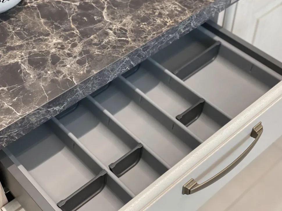 Cucina bianca classica ad angolo Scavolini Madeleine a soli 11643 Euro