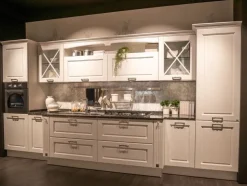 Cucina bianca classica lineare Agnese Lube cucine