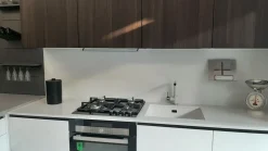 Cucina bianca design ad angolo Un design Ar