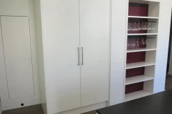 Cucina bianca moderna ad isola Kristal Artigianale in Offerta Outlet