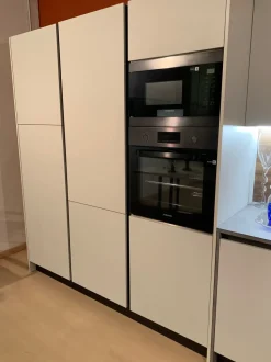 Cucina bianca moderna ad angolo Kali Arredo3 a soli 9734 Euro