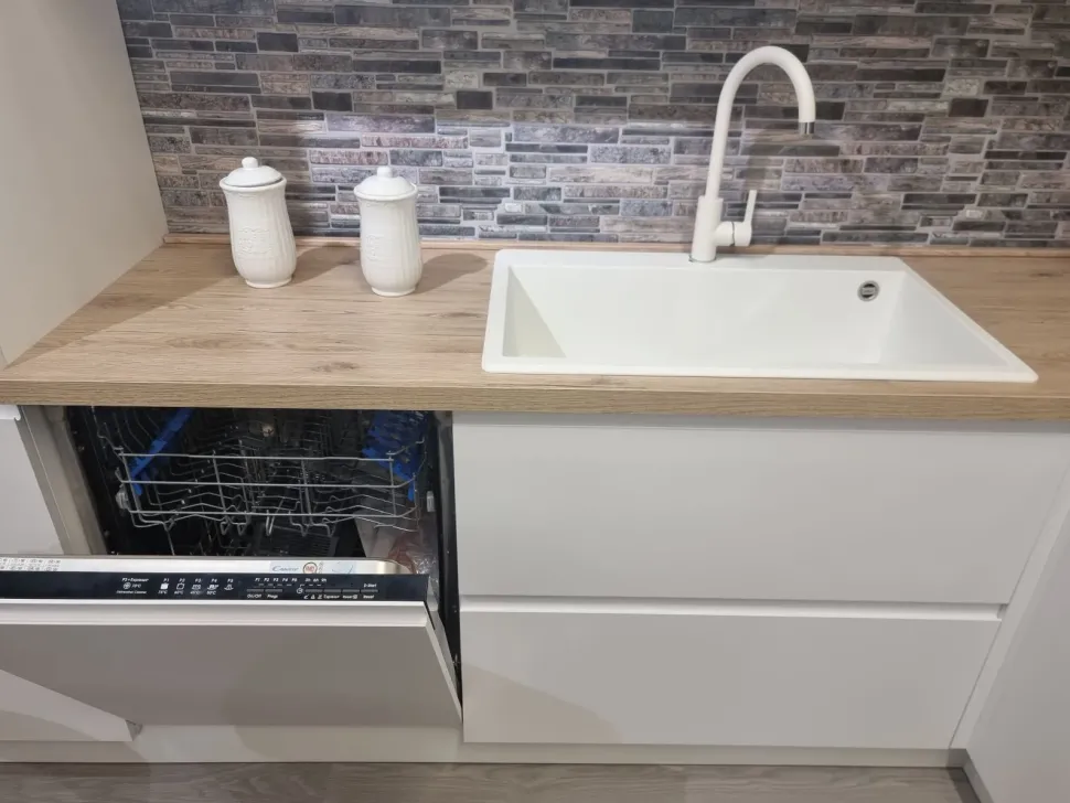 Cucina bianca moderna lineare Green kelly Net cucine