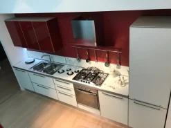 Cucina bianca moderna lineare Modello diamante Veneta cucine scontata