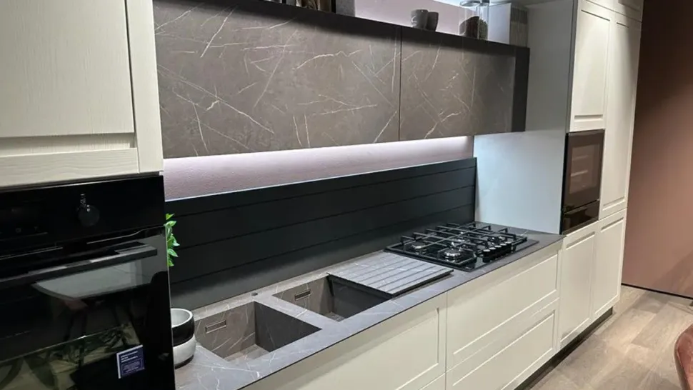 Cucina bianca moderna lineare Mobilturi Incanto a soli 13550 Euro