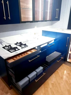 Cucina blu moderna ad angolo Collezione esclusiva Moderna outlet a soli 4000€