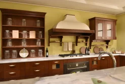 Cucina Casale classica noce ad isola Berloni cucine