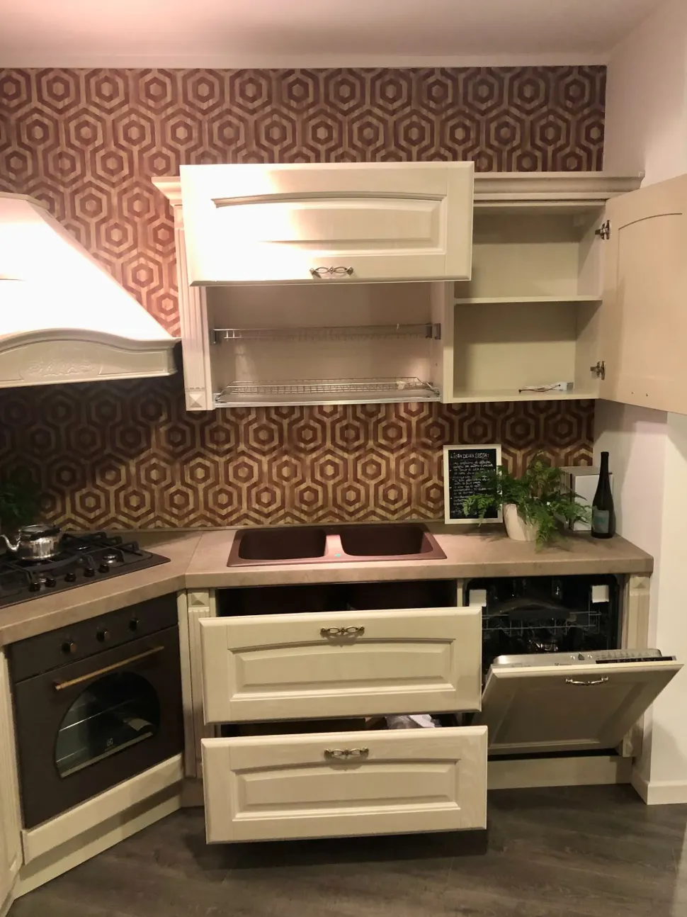 Cucina classica ad angolo Olimpia Mobilturi a prezzo ribassato