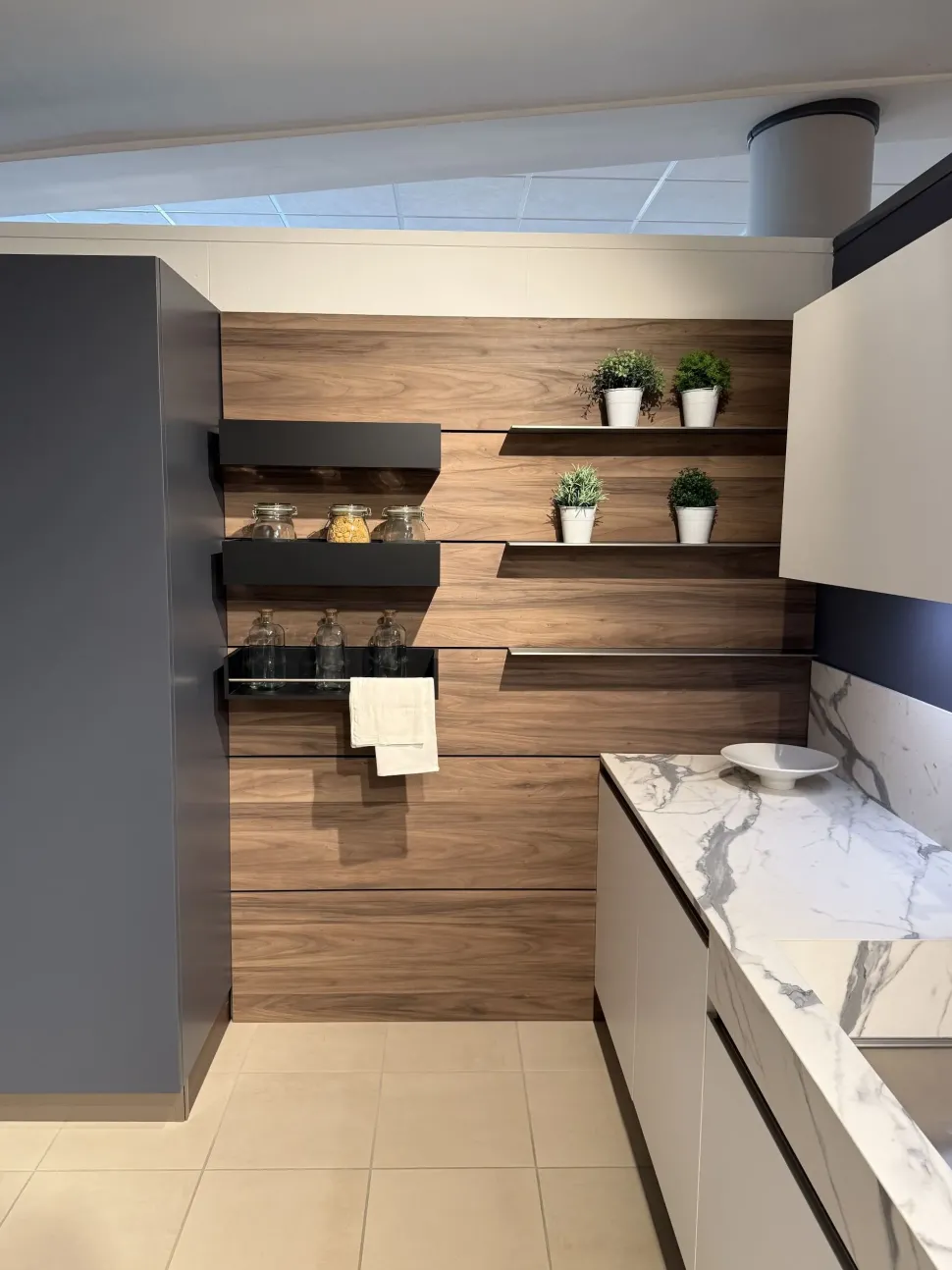 CUCINA con isola Arredo3 Kalì SCONTATA 65%