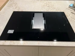 Cucina con isola in laccata opaco a prezzo ribassato 62%