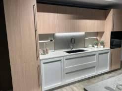 Cucina con isola in laccata opaco a prezzo ribassato 62%