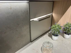 Cucina con isola in laccata opaco a prezzo ribassato 62%