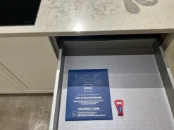 Cucina con isola in laccata opaco a prezzo ribassato 62%