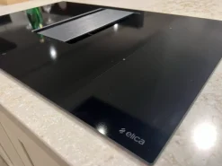 Cucina con isola in laccata opaco a prezzo ribassato 62%