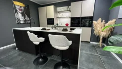 Cucina con isola in laminato materico a prezzo scontato 55%