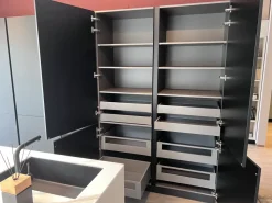 Cucina con isola in laminato opaco a prezzo ribassato 31%