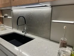 Cucina con isola in nobilitato bianca Palio a prezzo ribassato