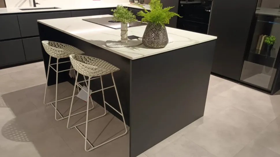 Cucina con isola in vetro altri colori Cucina glass a prezzo ribassato