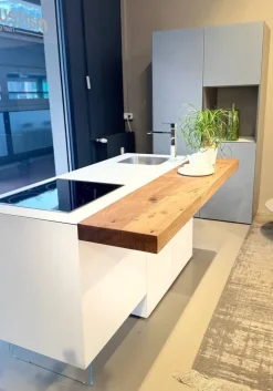 CUCINA con isola Lago 36e8 SCONTATA 30%