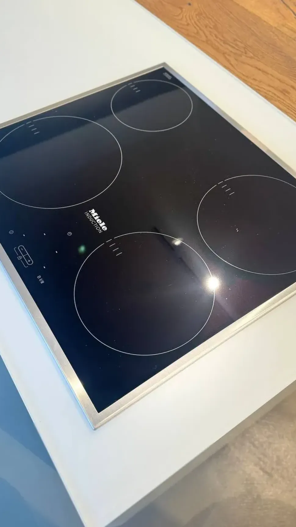 CUCINA con isola Lago 36e8 SCONTATA 30%