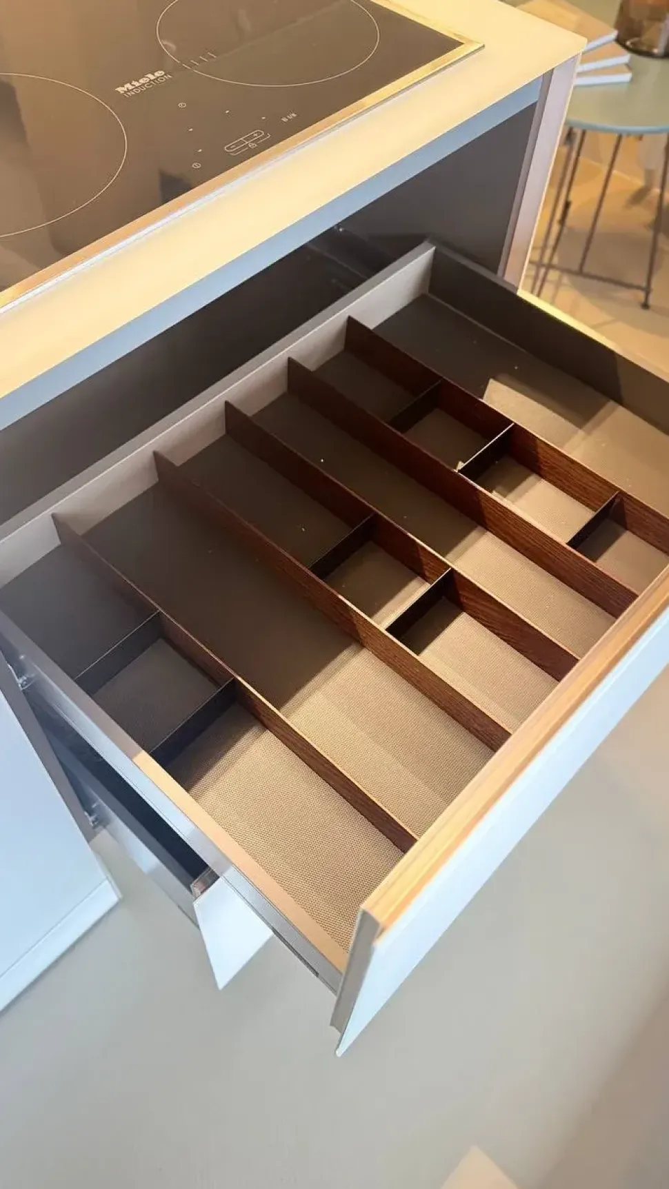 CUCINA con isola Lago 36e8 SCONTATA 30%