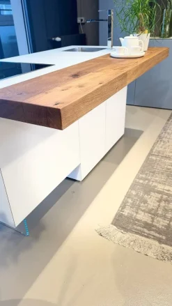 CUCINA con isola Lago 36e8 SCONTATA 30%