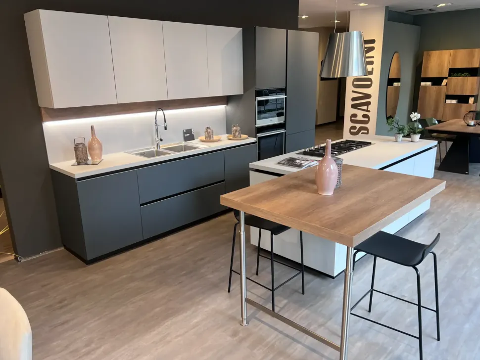 CUCINA con isola Scavolini Delinea SCONTATA 55%