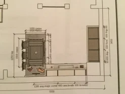 Cucina con penisola in laccato opaco bianca English mood a prezzo ribassato