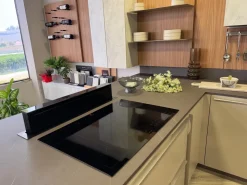 Cucina con penisola in laminato materico tortora Cucina febal casa  a prezzo ribassato