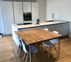 Cucina con penisola in laminato opaco bianca Ingrosso cucine moderne icm06 a prezzo ribassato