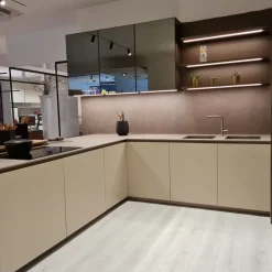 Cucina con penisola in laminato opaco a prezzo scontato 59%