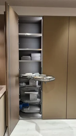 Cucina con penisola in laminato opaco a prezzo scontato 59%