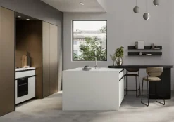 Cucina con penisola in laminato opaco a prezzo scontato 30%