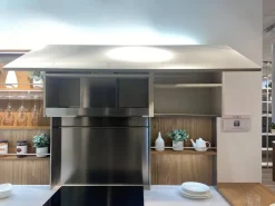 Cucina con penisola in vetro modello Riflex ad un prezzo riservato