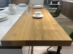 Cucina con penisola in vetro modello Riflex ad un prezzo riservato