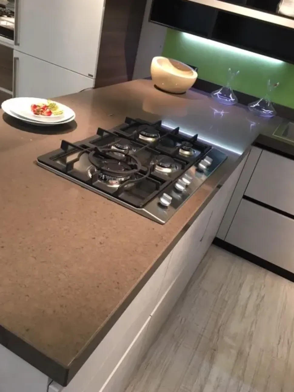 Cucina con penisola Liberamente Scavolini con uno sconto vantaggioso