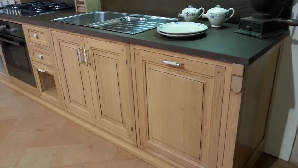 Cucina country rovere chiaro Martini cucine lineare La castagna in offerta