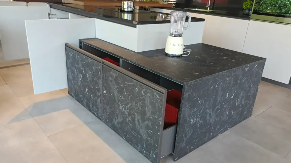 Cucina Cucina con isola mod. kronos di Arredo3 scontata -50%