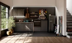 Cucina Cucina industrial con paino legno e ante effetto iron steel con colonne di Outlet etnico in Offerta Outlet -46%