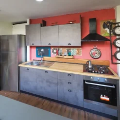 Cucina Cucina industrial piano legno lineare Outlet etnico con un ribasso imperdibile