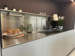 Cucina Cucina obliqua di Ernestomeda in offerta -35%