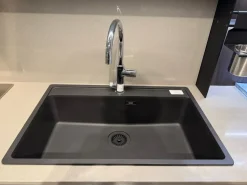 Cucina Cucina q01 con penisola Ar-due con un ribasso imperdibile