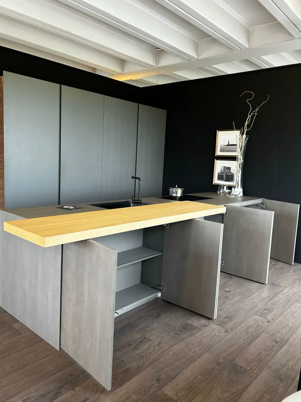 Cucina Cucina skill con isola Modulnova con uno sconto imperdibile