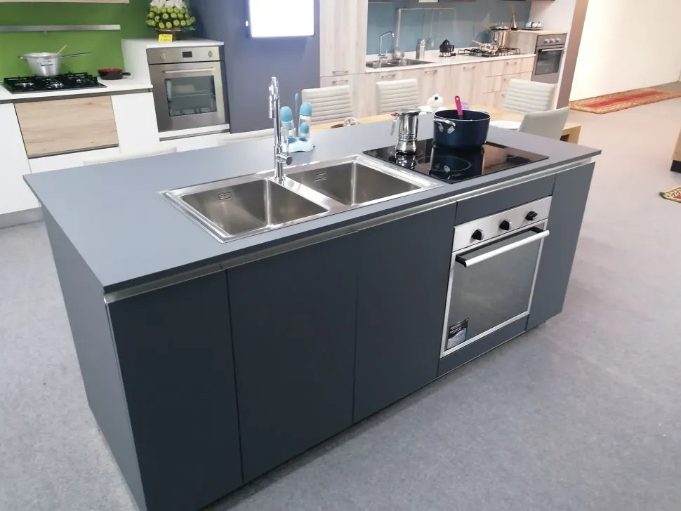 Cucina design ad isola De sign G5 a prezzo scontato