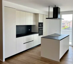 Cucina design bianca Primopiano cucine ad isola Ingrosso cucine moderne icm69 scontata